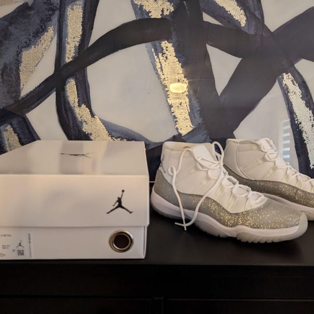 Jordan Women's White and Gold Trainers
